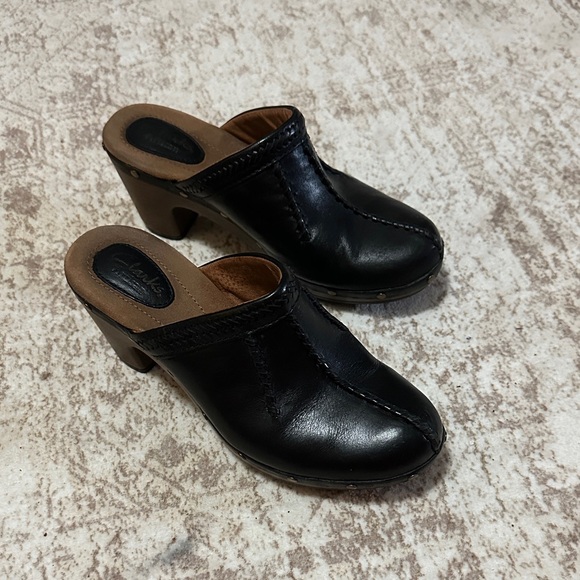 Clarks Shoes - Clarks Black Leather Heeled Mules